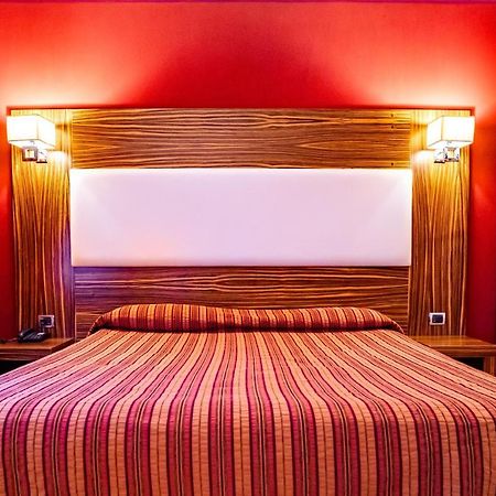 Marcantonio Hotel Джуляно ин Кампания Екстериор снимка