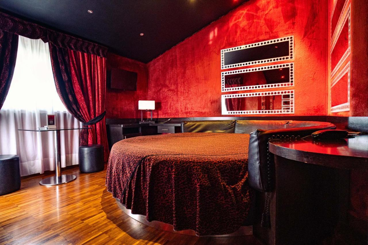 Marcantonio Hotel Джуляно ин Кампания Екстериор снимка