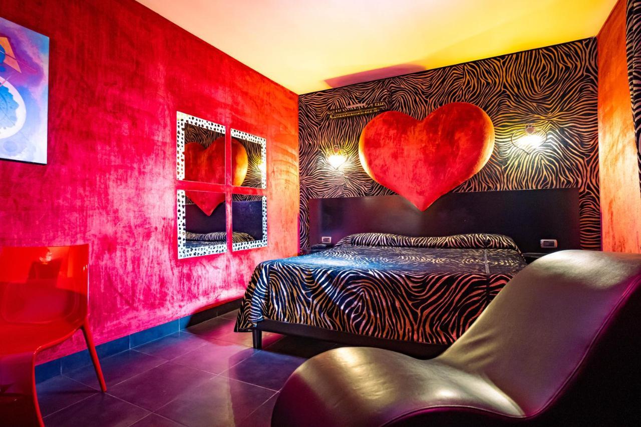 Marcantonio Hotel Джуляно ин Кампания Екстериор снимка