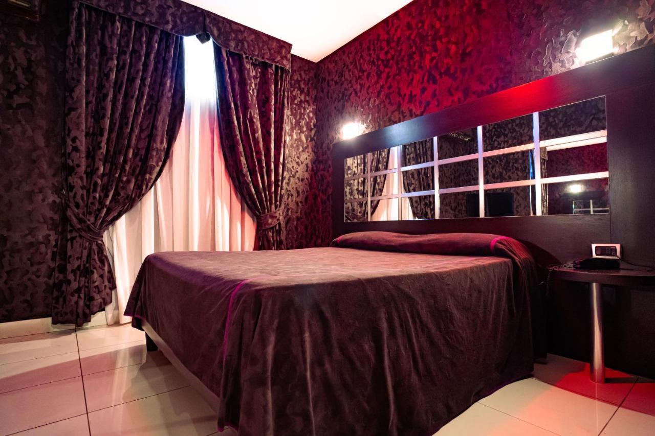 Marcantonio Hotel Джуляно ин Кампания Екстериор снимка