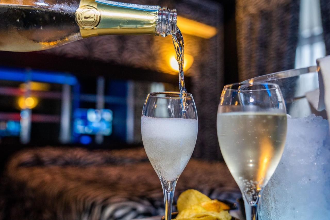 Marcantonio Hotel Джуляно ин Кампания Екстериор снимка
